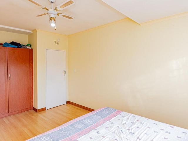 3 Bedroom duplex townhouse sectional for sale in Windsor East, Randburg