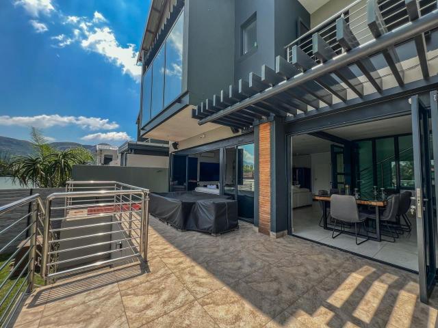 3 Bedroom duplex townhouse sectional sold in The Islands Estates, Hartbeespoort
