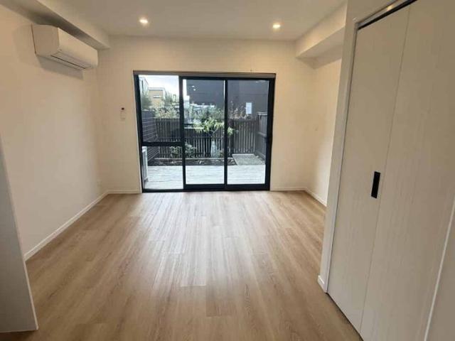 3 Bedroom Family Home in Flat Bush
