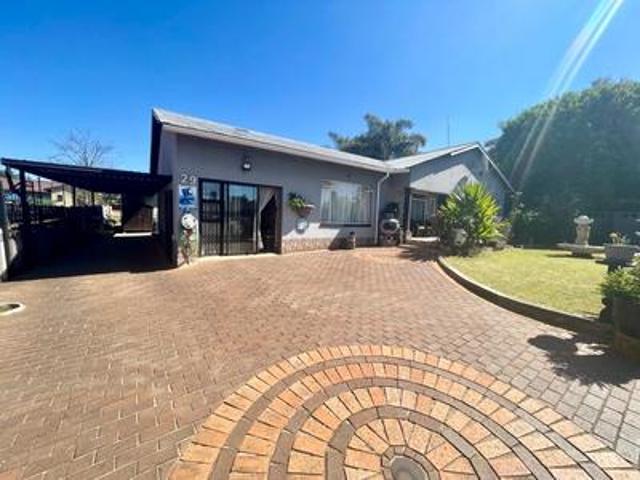 3 bedroom family home plus a 2 bedro.