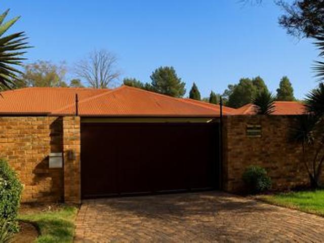 3 bedroom family home with 2 income.