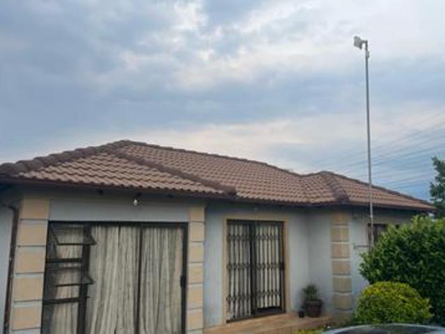 3 bedroom family home to rent waterf.