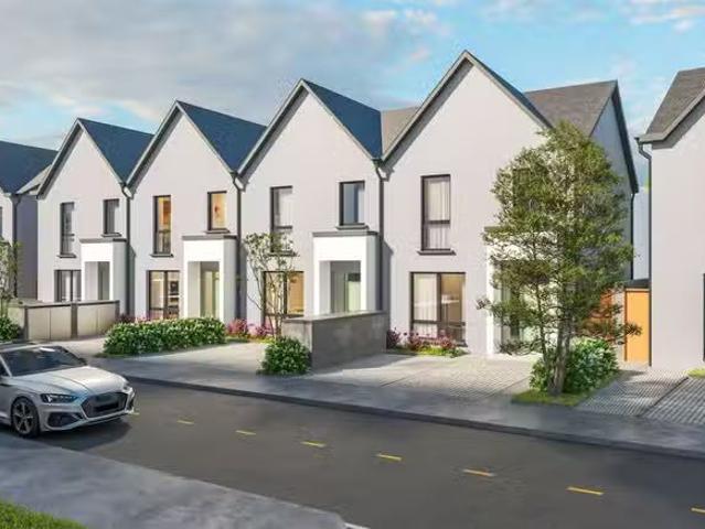3 Bedroom Family Homes, Station Links, Ballygossan Park, Golf.