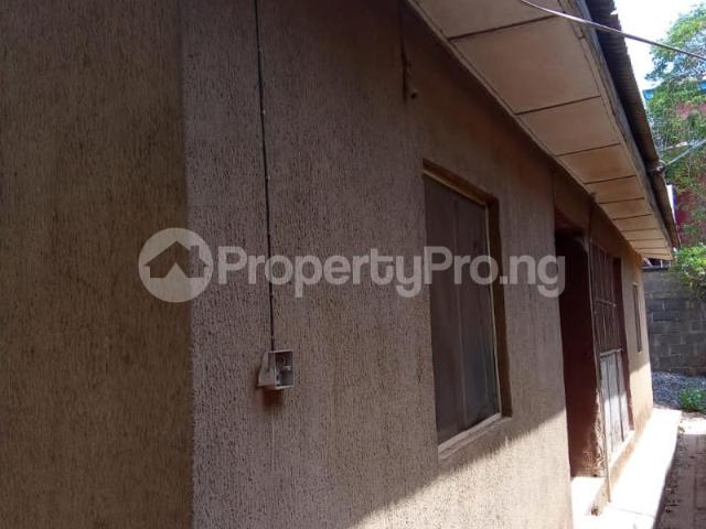 Buy 3 Bedroom Flat in Governors road, Ikotun/Igando Lagos 5LMFP | PropertyPro Nigeria