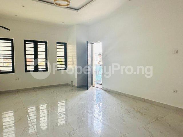 3 Bedroom Flat / Apartment in Ologolo Lekki Lagos | Flat / Apartment for sale in lekki | Flat / Apartment in lekki | 3 Bedroom | PropertyPro Nigeria