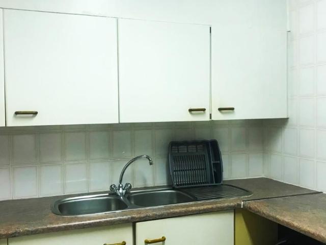 3 Bedroom flat for sale in Margate