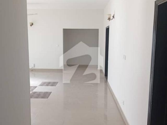 3 bedroom flat for rent in askari 5