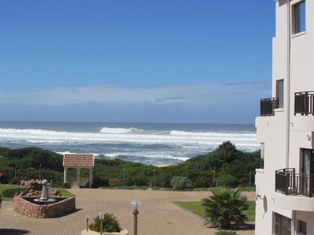 3 Bedroom Flat in West Beach