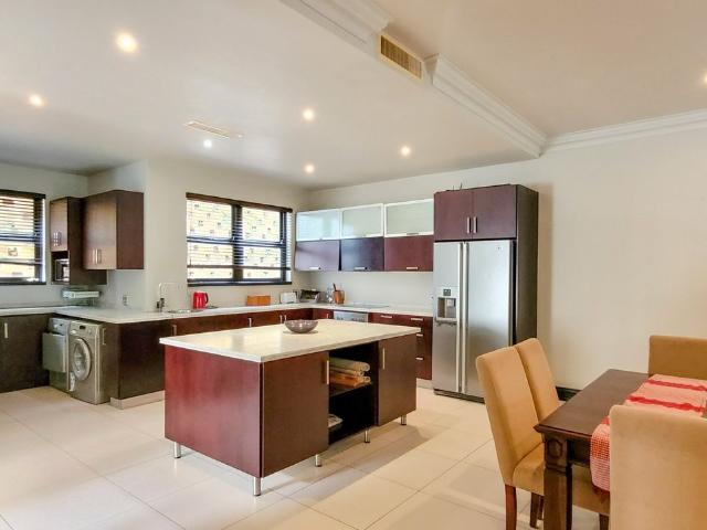 3 Bedroom Flat in Zimbali Estate
