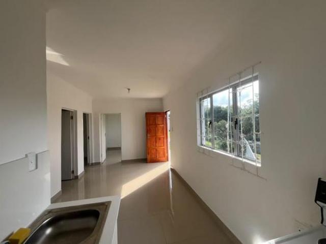 3 Bedroom Flat in Atholl Heights