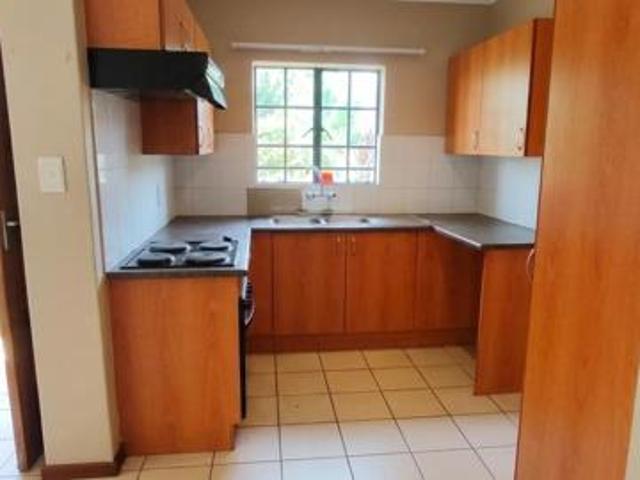 3 Bedroom Flat in Azalea Park
