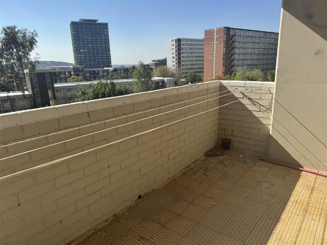 3 Bedroom Flat in Bedford Gardens