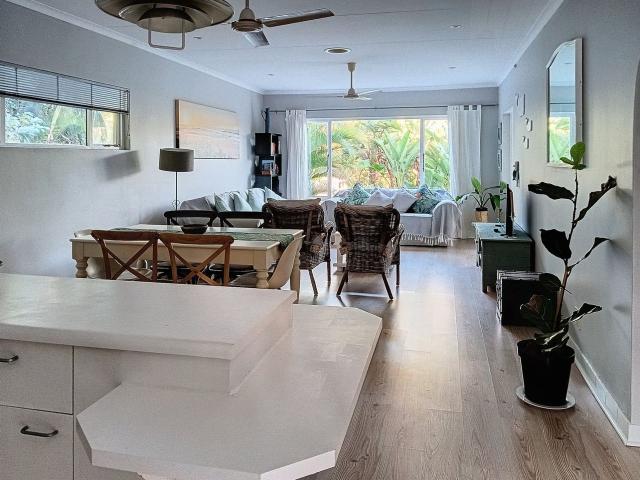 3 Bedroom Flat in Compensation Beach