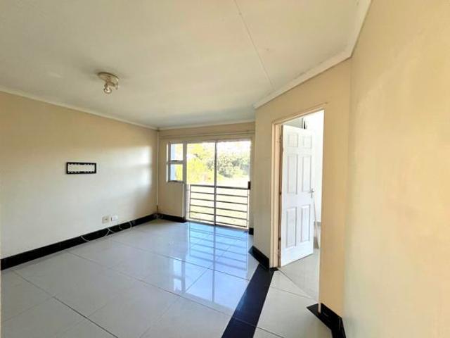 3 Bedroom Flat in Morningside