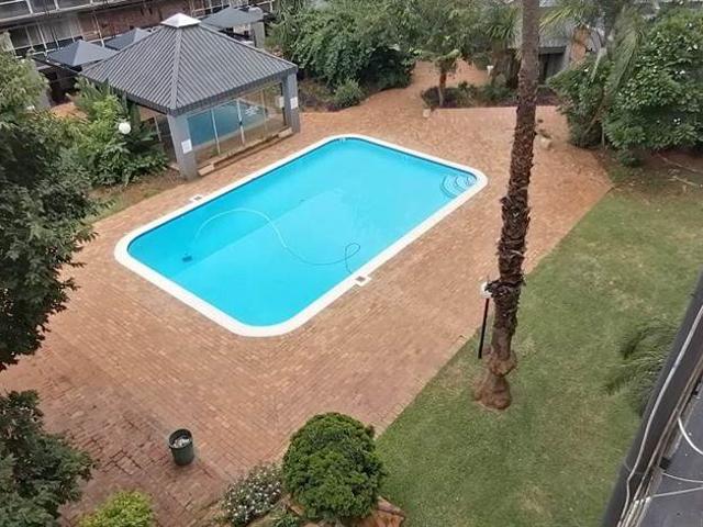 3 Bedroom Flat in Muckleneuk
