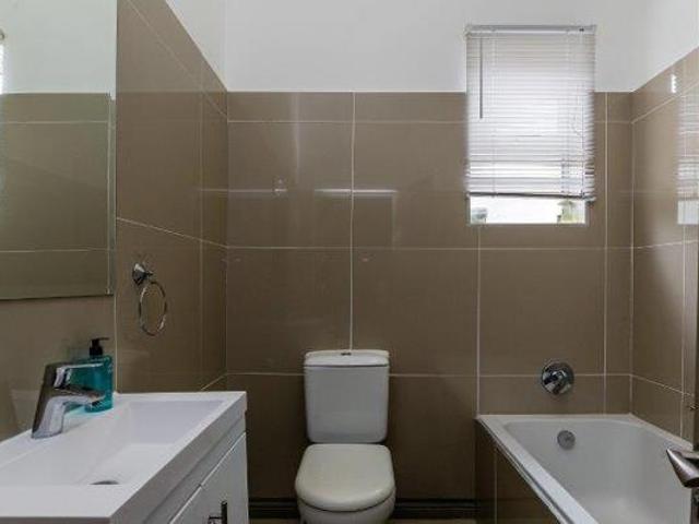 3 Bedroom Flat in Nooitgedacht Village