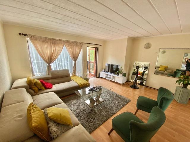 3 Bedroom Flat in Noordhang