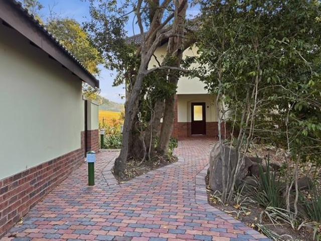3 Bedroom Flat in Pennington