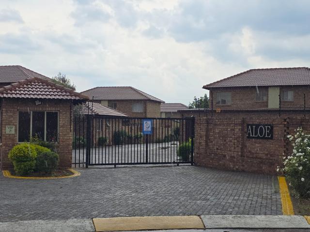 3 Bedroom Flat in Roodeplaat