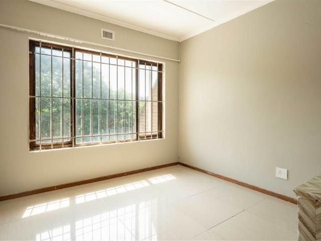 3 Bedroom Flat in Scottburgh Central