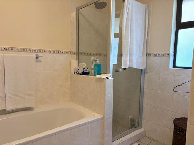 3 Bedroom Flat in Selbourne Golf Estate
