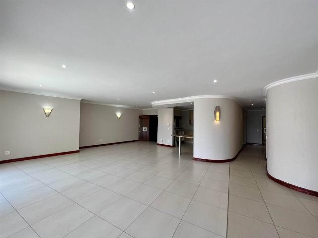 3 Bedroom Flat in Simbithi Estate
