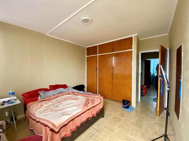 3 Bedroom Flat in Sunnyside