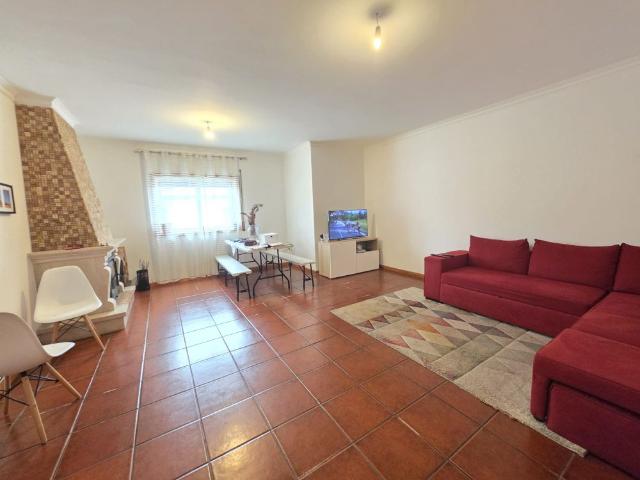 3 bedroom flat just a few minutes from the centre of Vagos!
