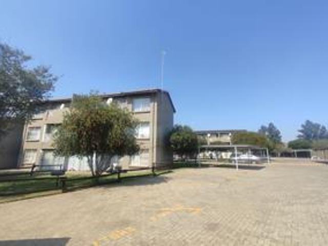 3 bedroom flat on the market in peacehaven