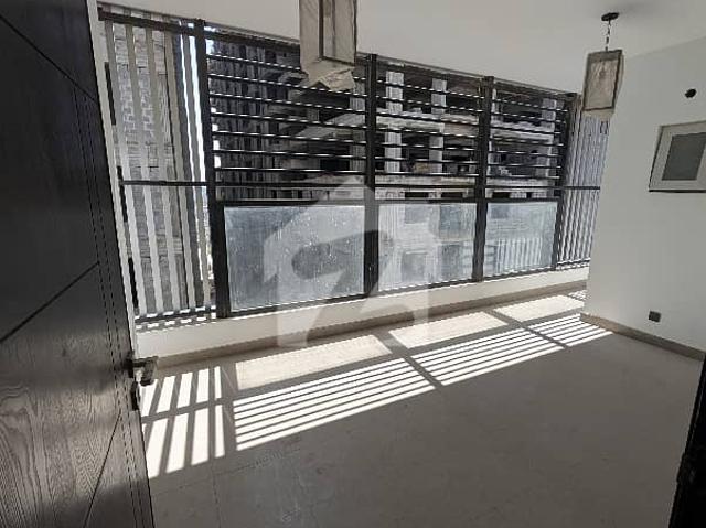 3 Bedroom Flat Private Lift For Rent