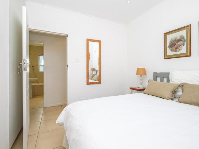 3 Bedroom Freehold For Sale in Glencairn Heights
