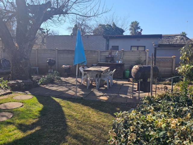 3 Bedroom Freehold For Sale in Kuruman