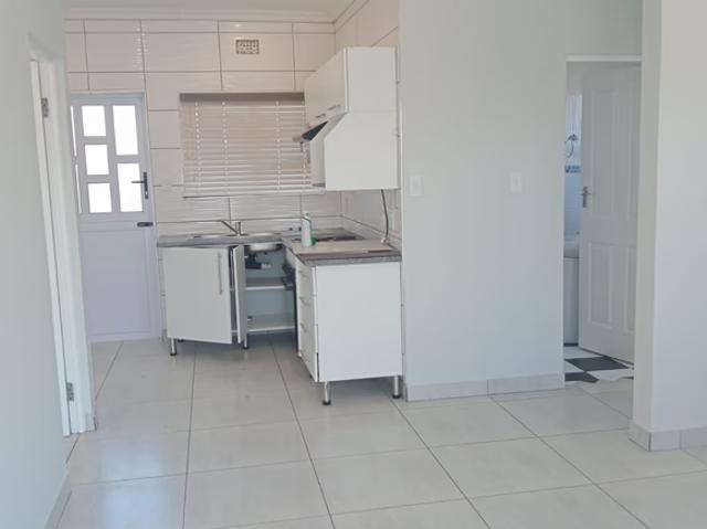 3 Bedroom Freestanding To Let in Gonubie