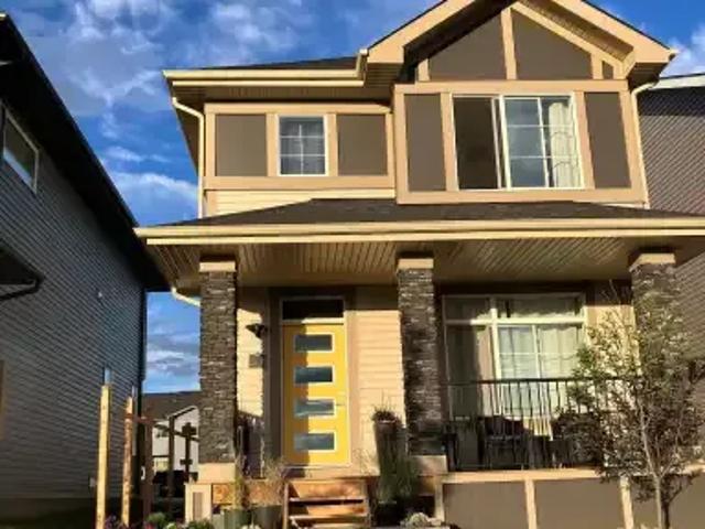 3 Bedroom House Cochrane AB LS105022816