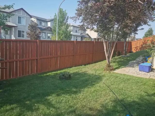 3 Bedroom House Calgary AB 100708126
