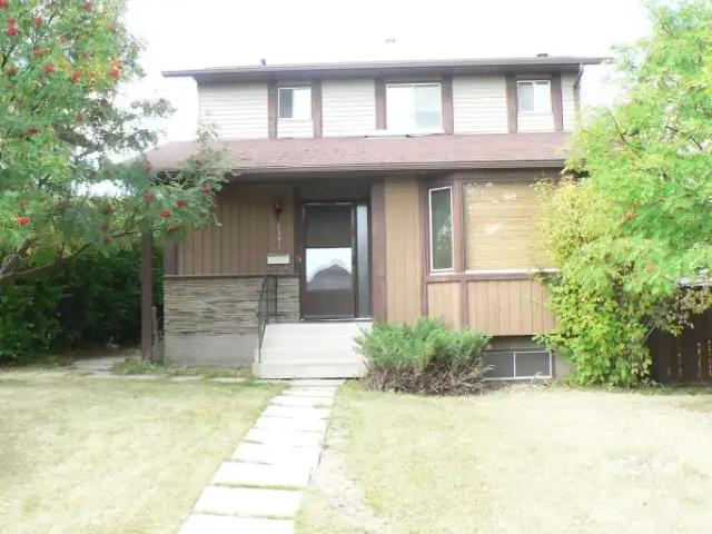 3 Bedroom House Calgary AB 101948416