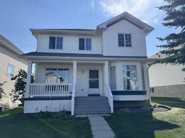 3 Bedroom House Calgary AB 102518503