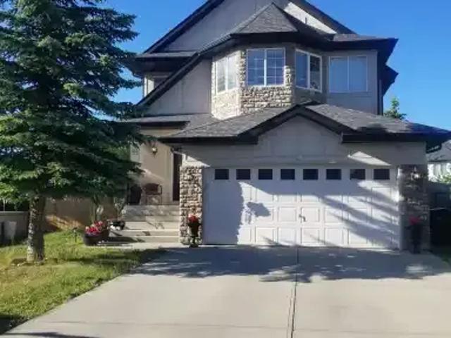 3 Bedroom House Calgary AB 102658533
