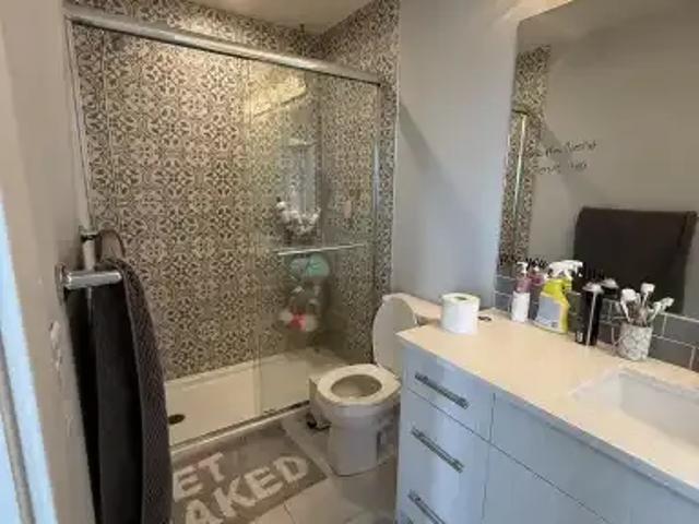 3 Bedroom House Calgary AB 102752619