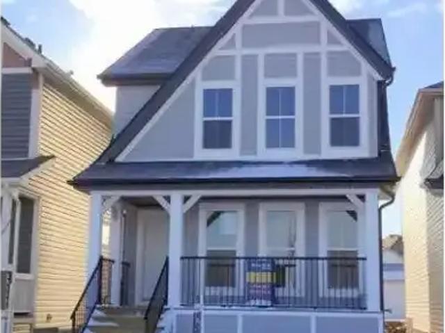 3 Bedroom House Calgary AB 102847326