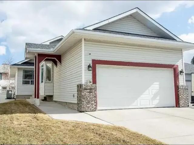 3 Bedroom House Calgary AB 102018495