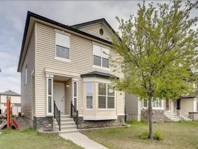3 Bedroom House Calgary AB 102143728