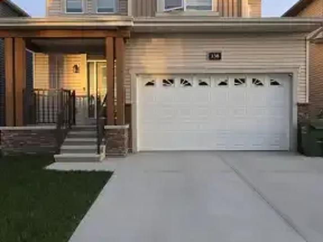 3 Bedroom House Calgary AB 103594353