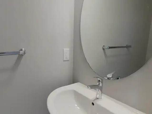 3 Bedroom House Calgary AB 103920154
