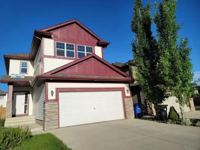 3 Bedroom House Calgary AB 103011430