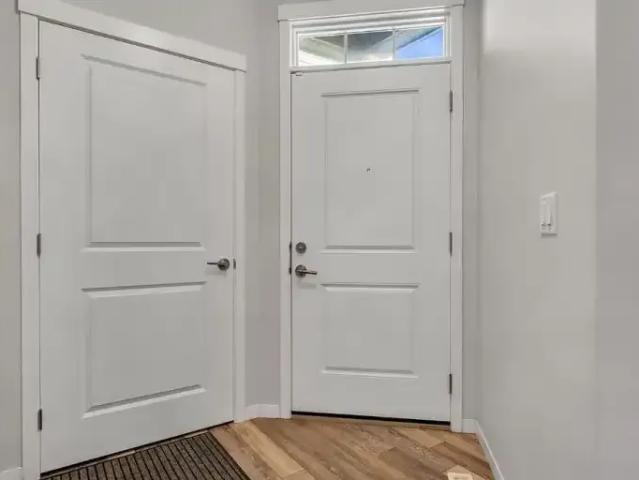3 Bedroom House Calgary AB 103151626