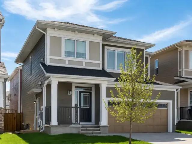 3 Bedroom House Calgary AB 103215807