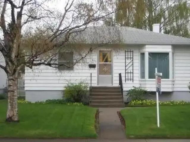 3 Bedroom House Calgary AB 104401606