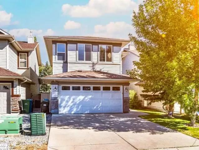 3 Bedroom House Calgary AB 104681676