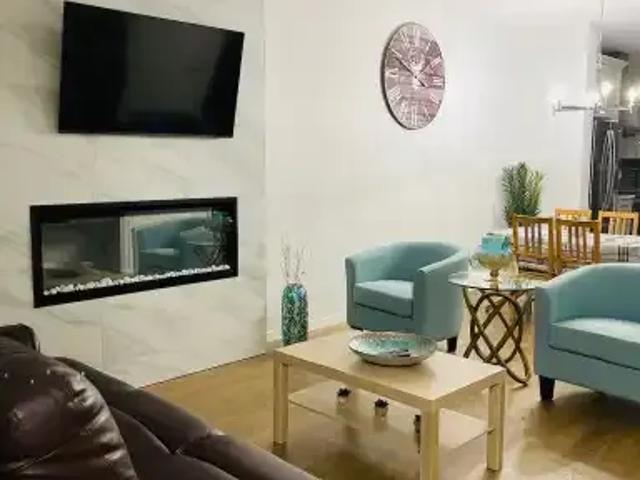 3 Bedroom House Calgary AB 104179002